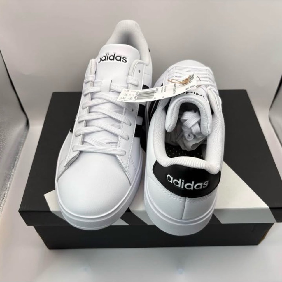 Brand New Authentic Womens Adidas Grand Court Size 75 Brand New Authentic Womens Adidas Grand Court Size 75